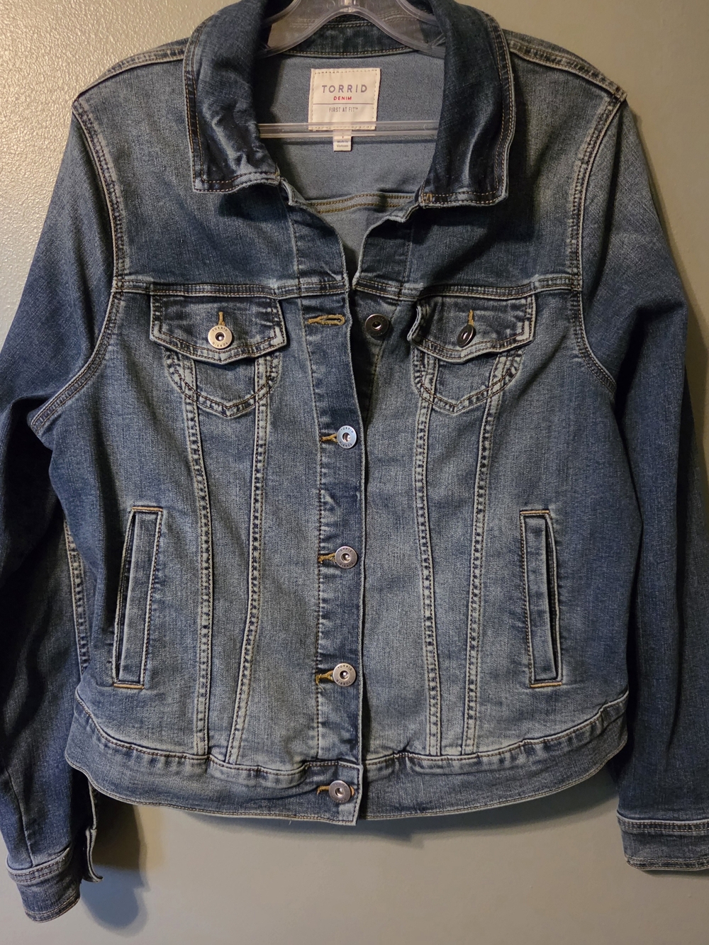 Torrid Blue Jean Jacket  Women's 1 Medium Wash